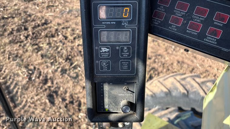 image for item EN5666 1999 New Holland TR 98  combine