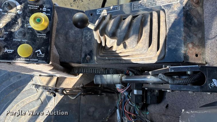 image for item EN5666 1999 New Holland TR 98  combine