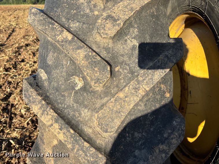 image for item EN5666 1999 New Holland TR 98  combine