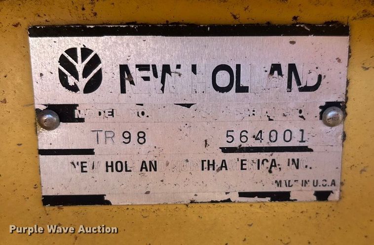 image for item EN5666 1999 New Holland TR 98  combine