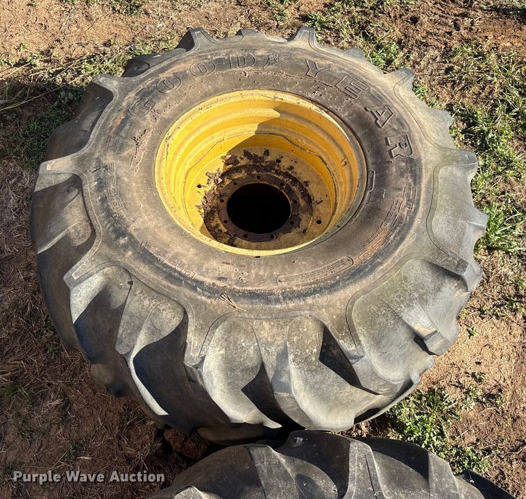 image for item EN5666 1999 New Holland TR 98  combine