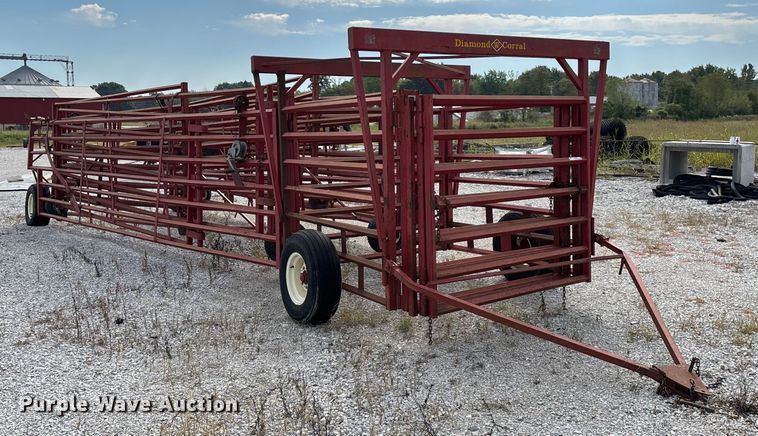 image for item EN5667 Diamond W Corral portable corral