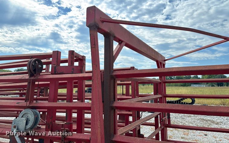 image for item EN5667 Diamond W Corral portable corral