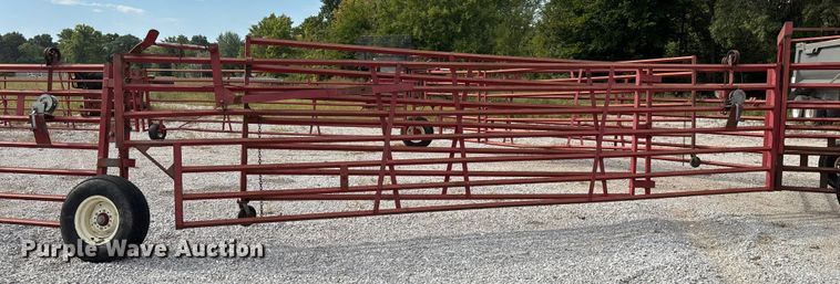 image for item EN5667 Diamond W Corral portable corral