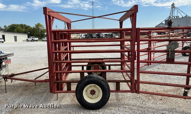 image for item EN5667 Diamond W Corral portable corral