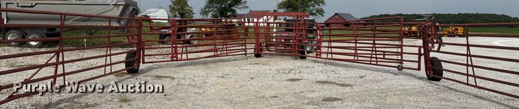 image for item EN5667 Diamond W Corral portable corral