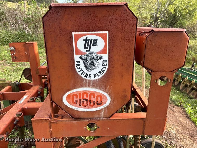 image for item EN5693 Tye Pasture Pleaser no-till grain drill