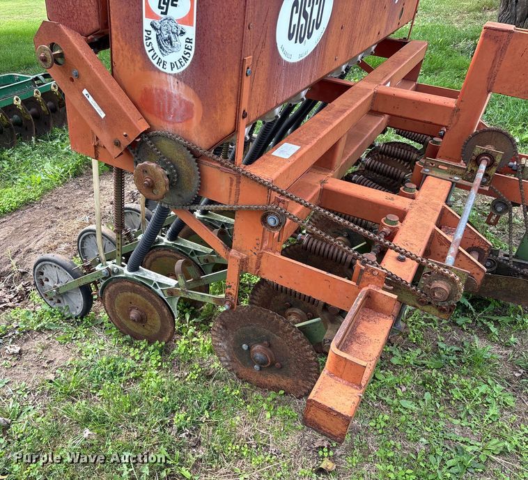 image for item EN5693 Tye Pasture Pleaser no-till grain drill