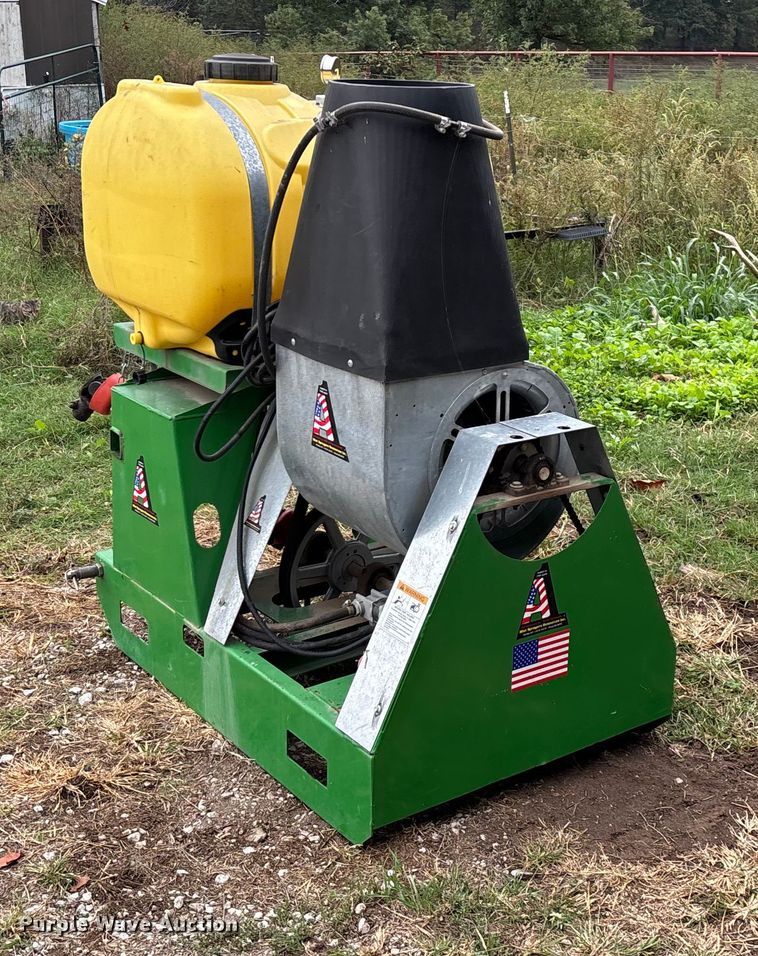 image for item EN5705 2012 A1 Mist Sprayers & Resources mist sprayer