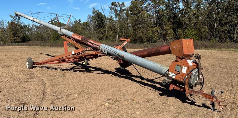 image for item EN5707 Hutchinson Swing Away Auger auger