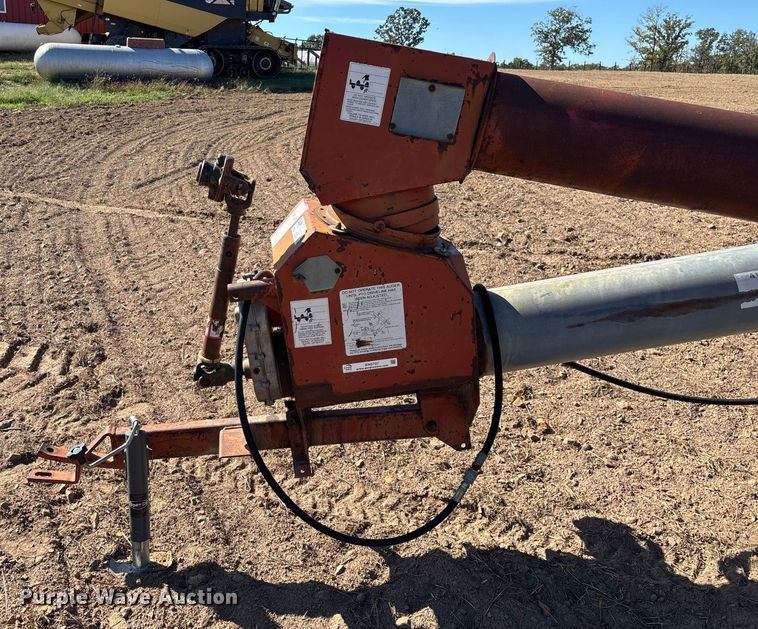 image for item EN5707 Hutchinson Swing Away Auger auger