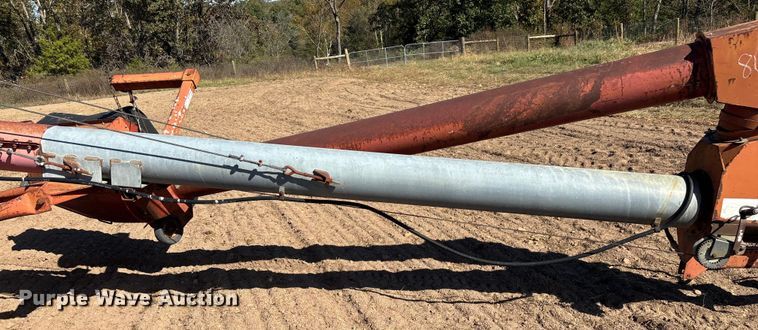 image for item EN5707 Hutchinson Swing Away Auger auger