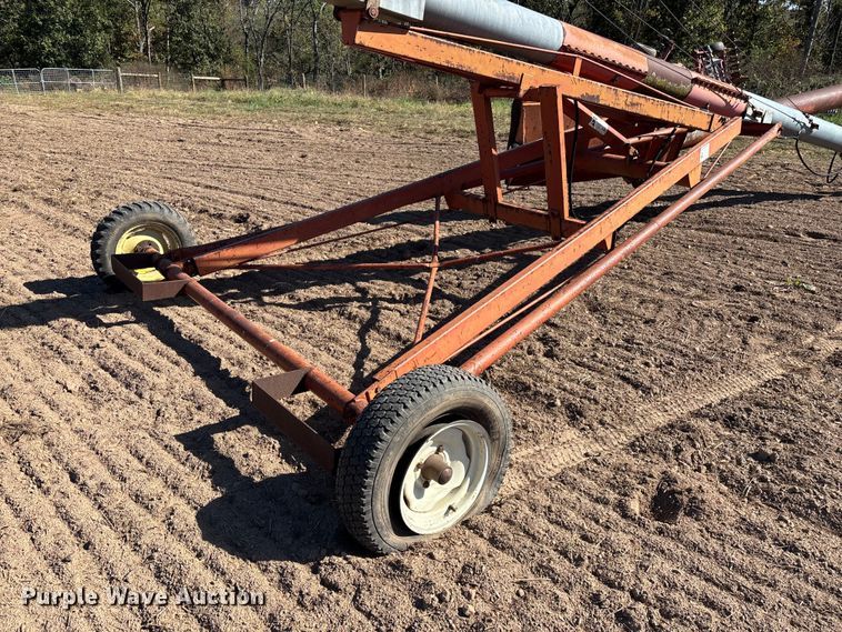 image for item EN5707 Hutchinson Swing Away Auger auger