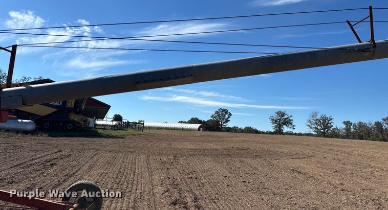 image for item EN5707 Hutchinson Swing Away Auger auger