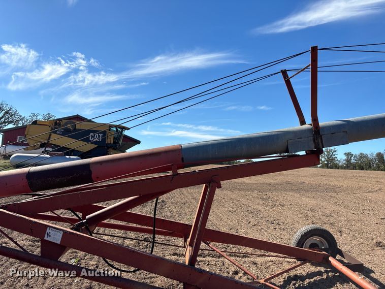 image for item EN5707 Hutchinson Swing Away Auger auger