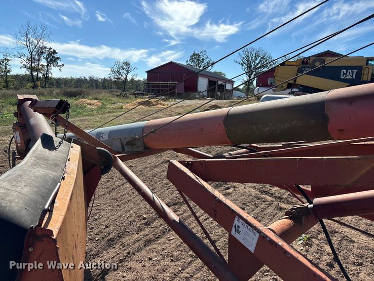 image for item EN5707 Hutchinson Swing Away Auger auger