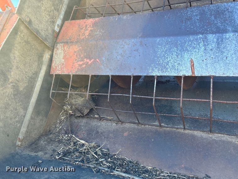 image for item EN5707 Hutchinson Swing Away Auger auger