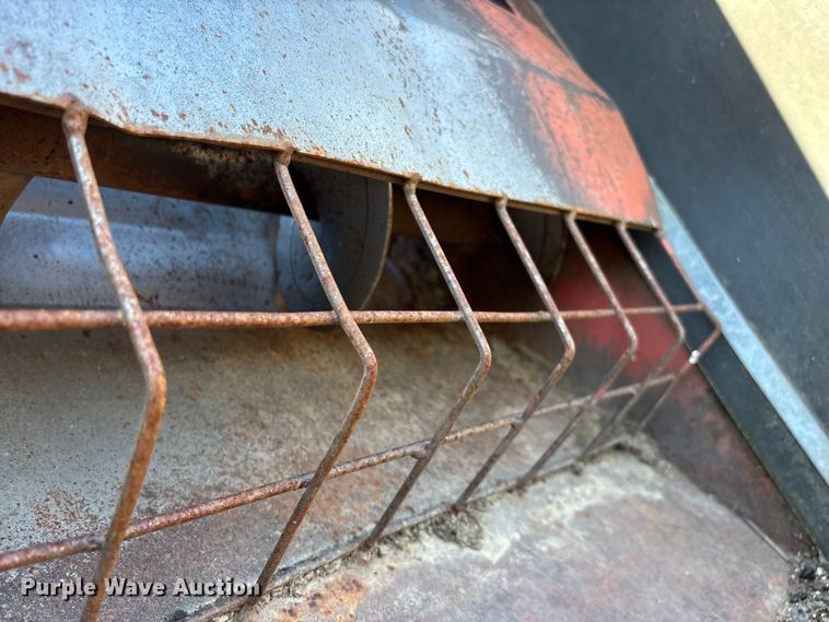 image for item EN5707 Hutchinson Swing Away Auger auger