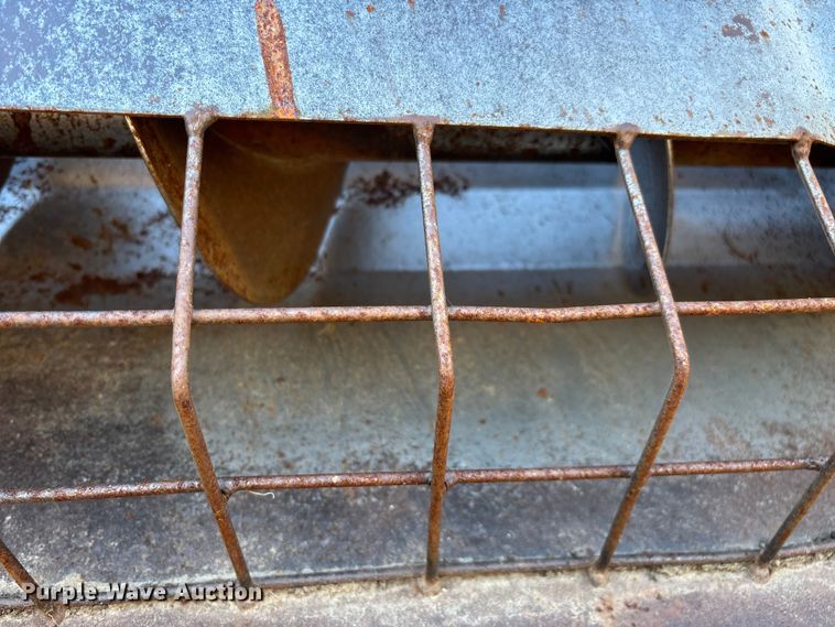 image for item EN5707 Hutchinson Swing Away Auger auger