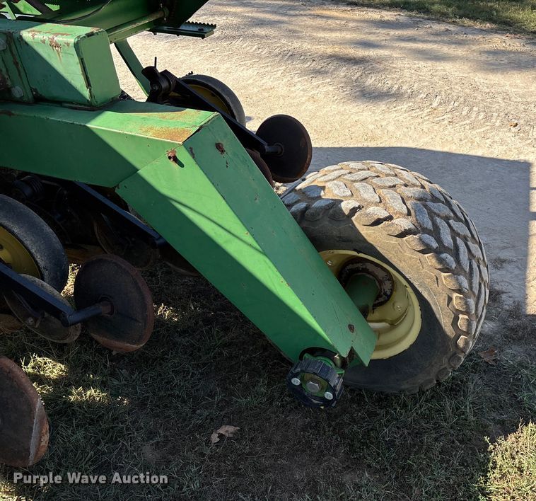 image for item EN5708 John Deere 750 Grain Drill