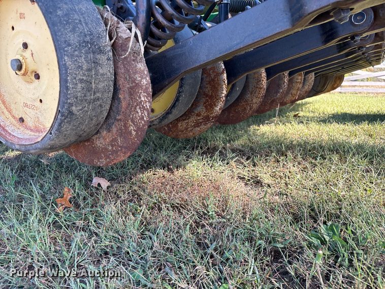 image for item EN5708 John Deere 750 Grain Drill
