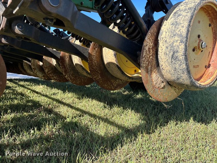 image for item EN5708 John Deere 750 Grain Drill