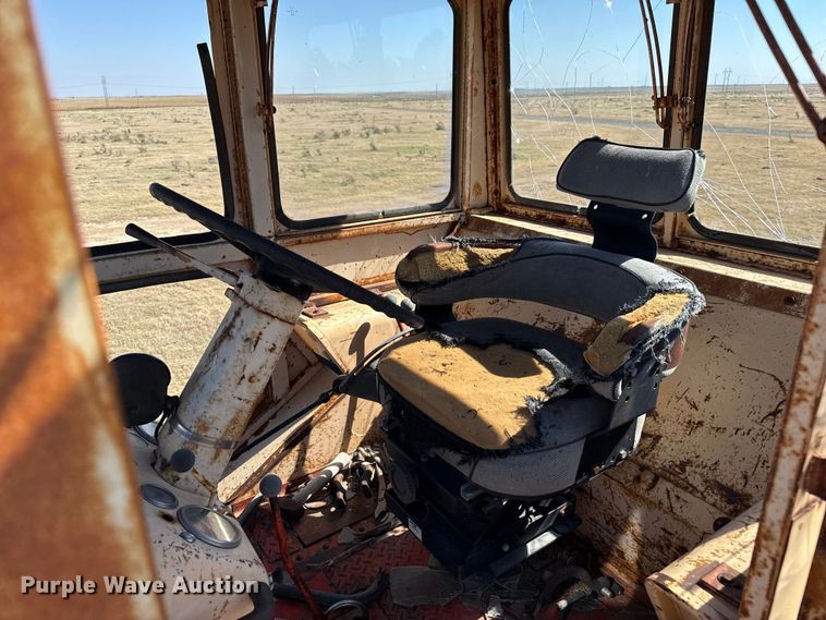 image for item EP0689 1965 Case 941 tractor