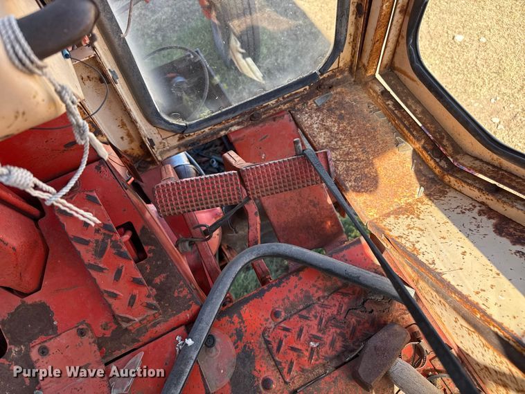 image for item EP0689 1965 Case 941 tractor