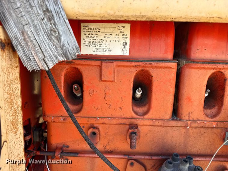 image for item EP0689 1965 Case 941 tractor