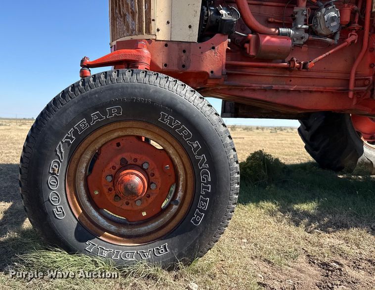image for item EP0689 1965 Case 941 tractor