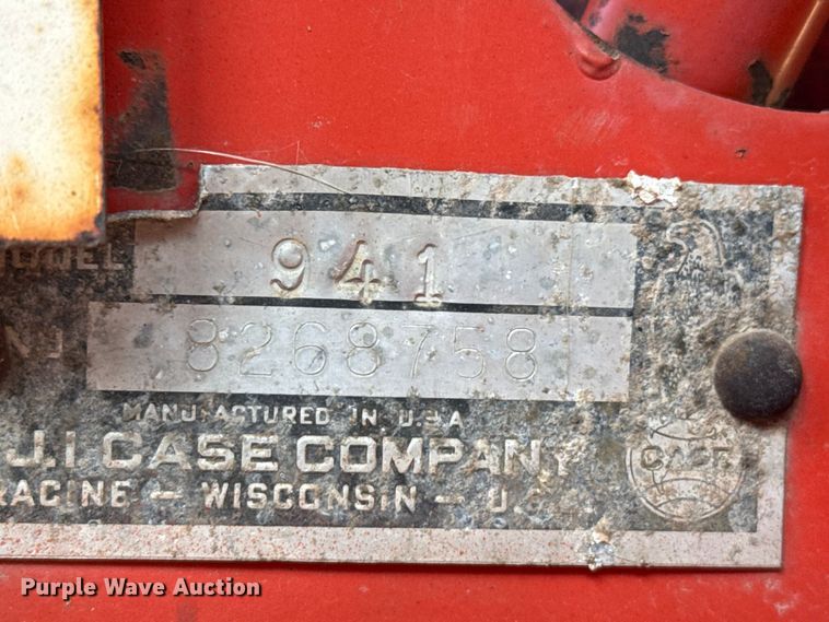 image for item EP0689 1965 Case 941 tractor