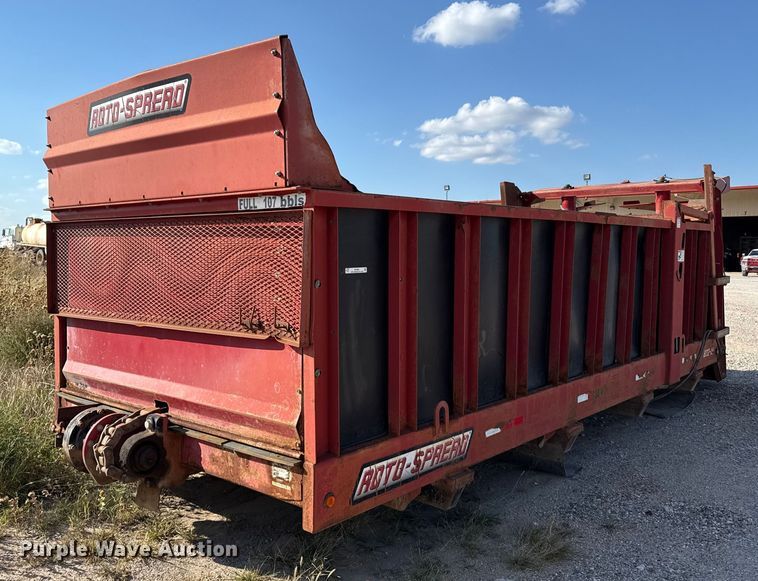 image for item EP0691 Roto-Mix 802-19 manure spreader bed