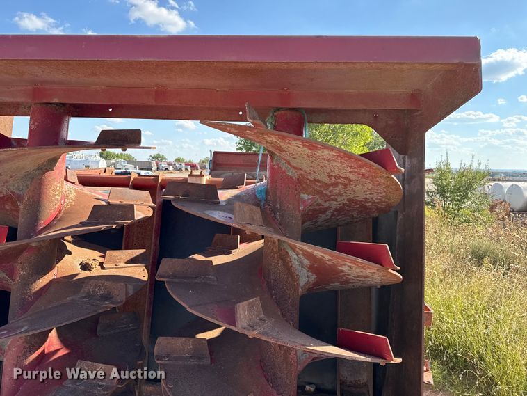 image for item EP0691 Roto-Mix 802-19 manure spreader bed