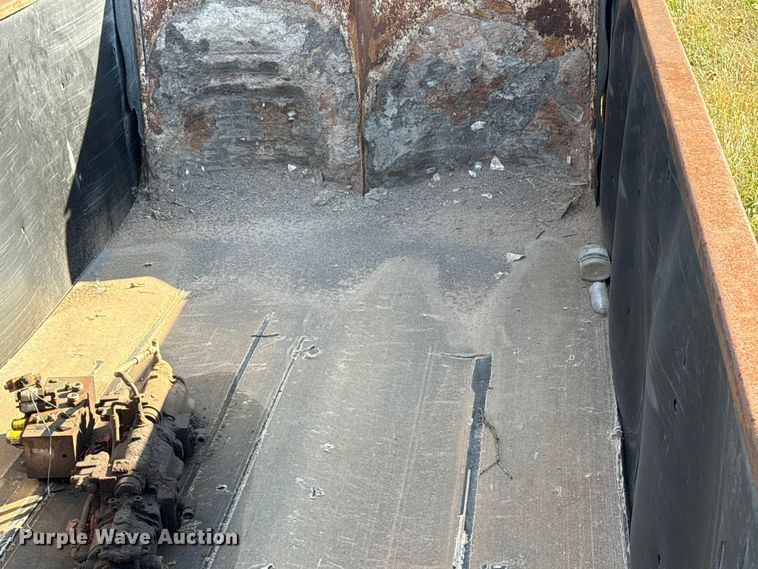 image for item EP0691 Roto-Mix 802-19 manure spreader bed