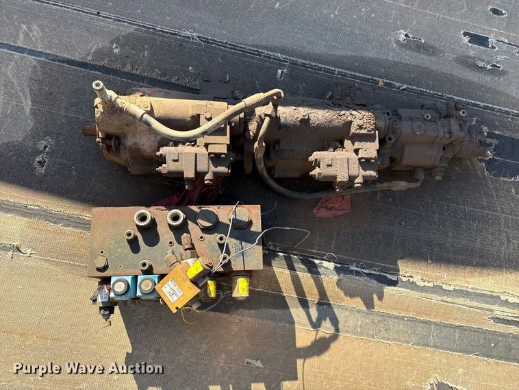 image for item EP0691 Roto-Mix 802-19 manure spreader bed