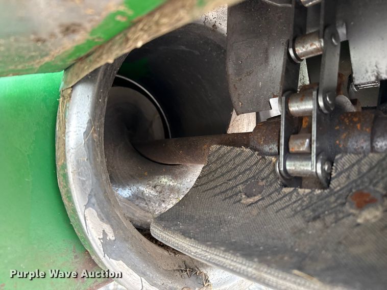 image for item EP0704 1994 John Deere 9600 combine