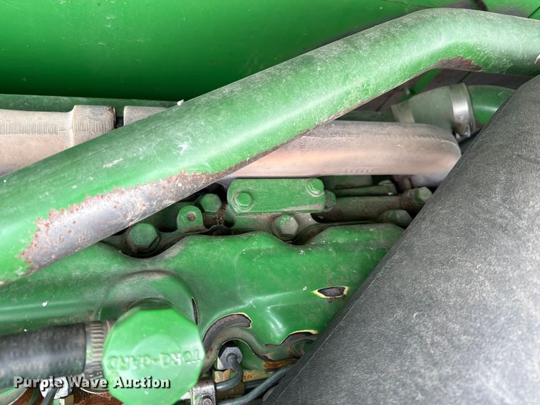 image for item EP0704 1994 John Deere 9600 combine