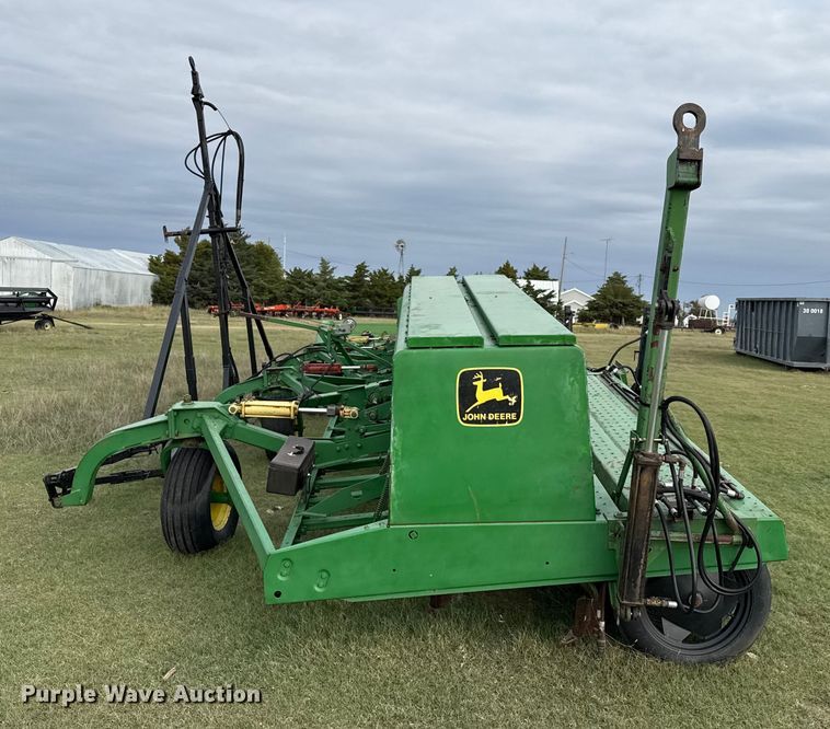 image for item EP0705 John Deere 9300 grain drill