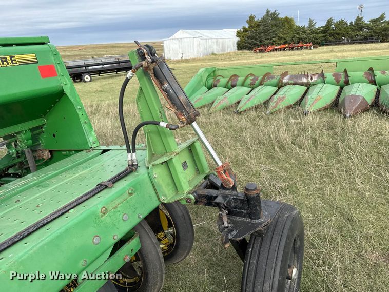 image for item EP0705 John Deere 9300 grain drill