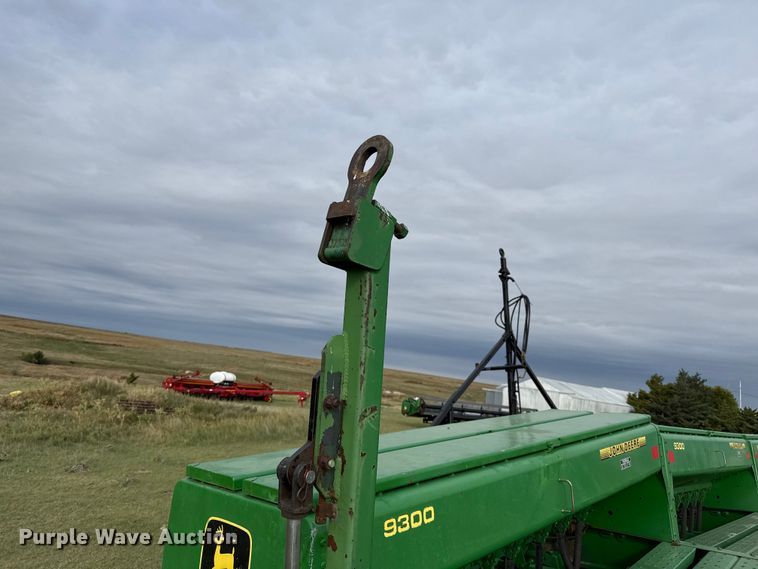 image for item EP0705 John Deere 9300 grain drill