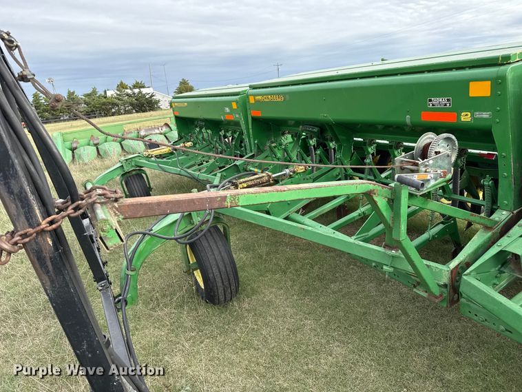 image for item EP0705 John Deere 9300 grain drill