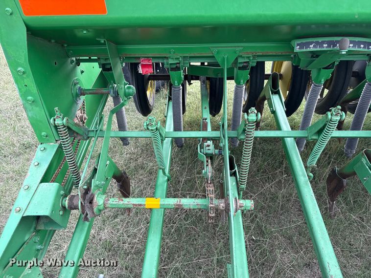 image for item EP0705 John Deere 9300 grain drill