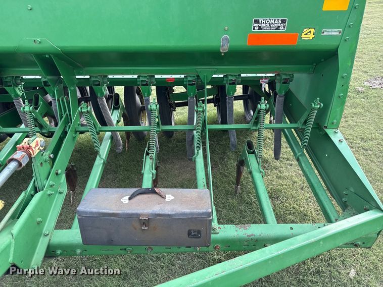 image for item EP0705 John Deere 9300 grain drill