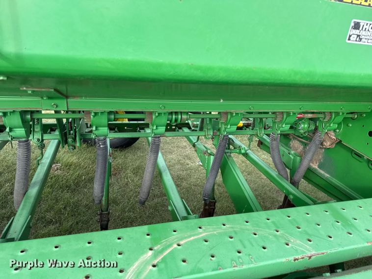 image for item EP0705 John Deere 9300 grain drill