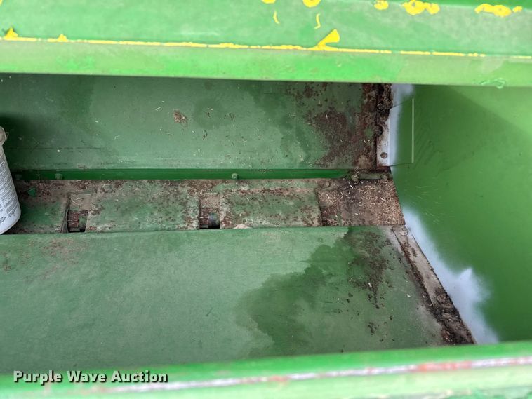 image for item EP0705 John Deere 9300 grain drill