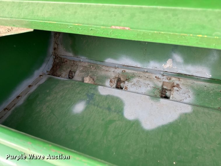 image for item EP0705 John Deere 9300 grain drill