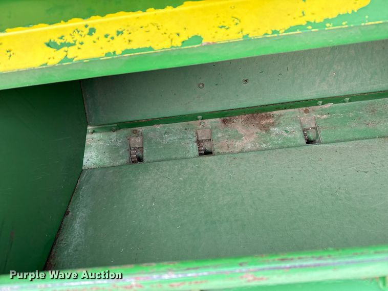 image for item EP0705 John Deere 9300 grain drill