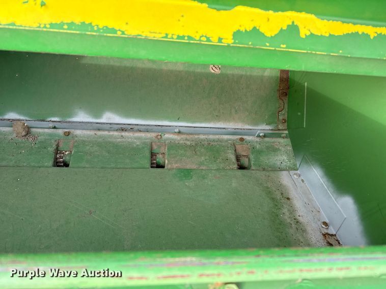 image for item EP0705 John Deere 9300 grain drill