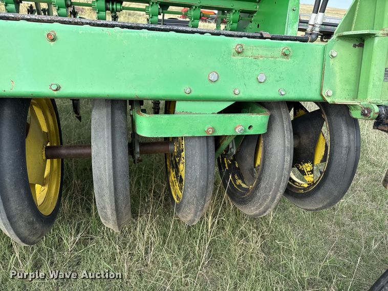 image for item EP0705 John Deere 9300 grain drill