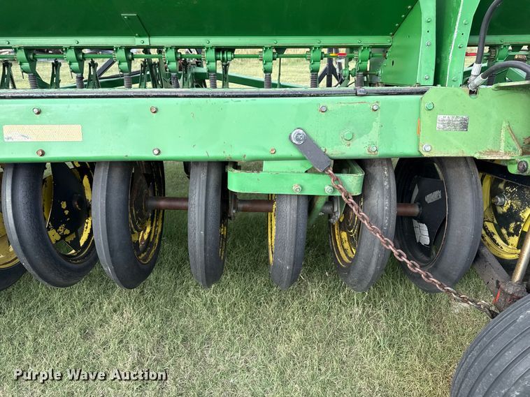 image for item EP0705 John Deere 9300 grain drill